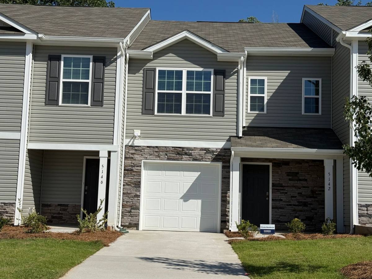 Townhouse for rent at 5142 Hyrule Dr, Charlotte, NC 28262