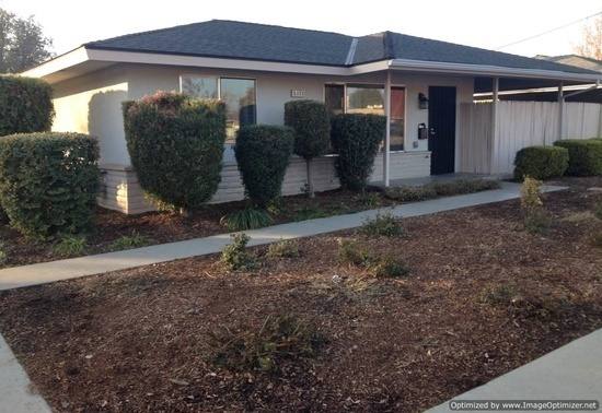 Apartment for rent at 4th St, Fresno, CA 93710