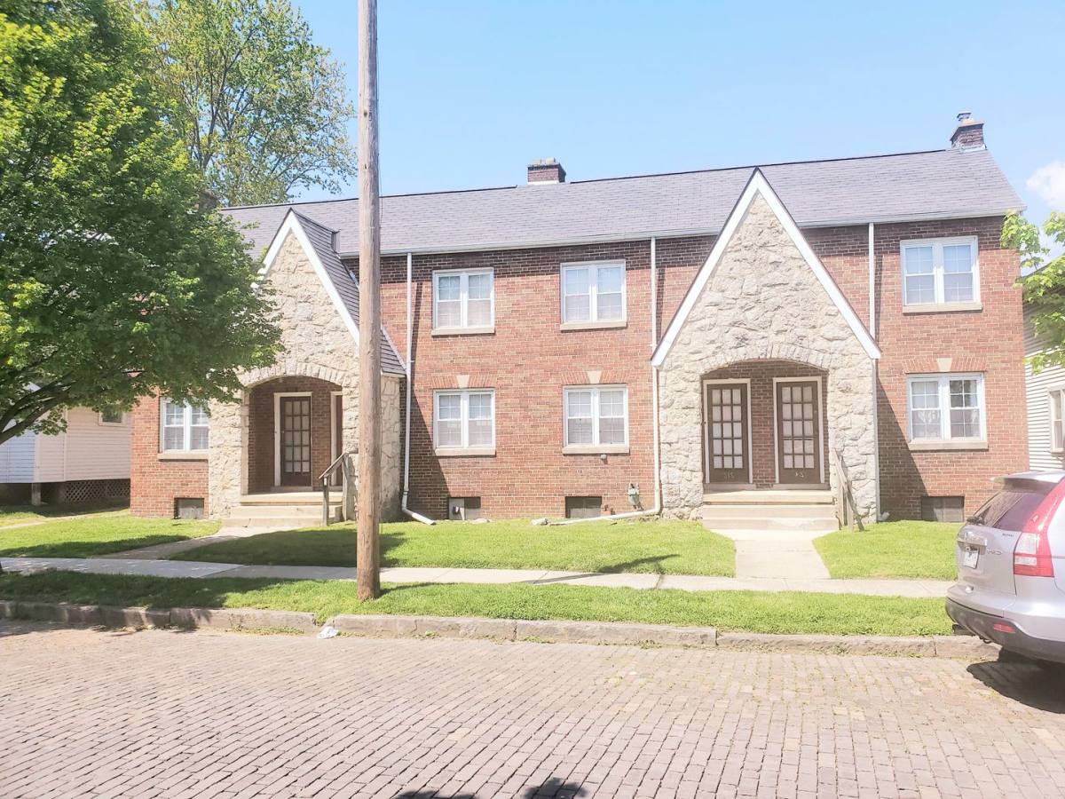 Apartment for rent at 230-232 W Pacemont Ave, Columbus, OH 43202