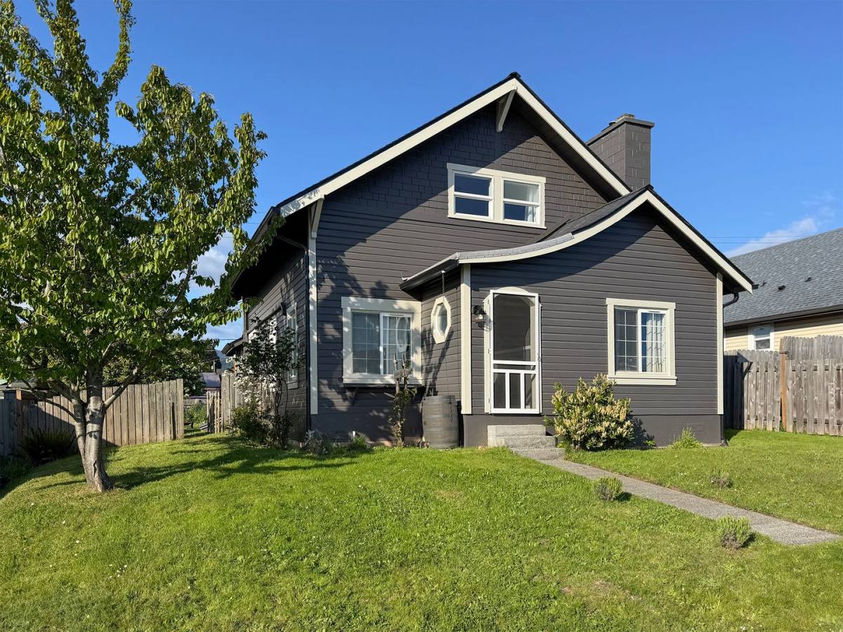 House for rent at 814 W Fifth St, Port Angeles, WA 98362