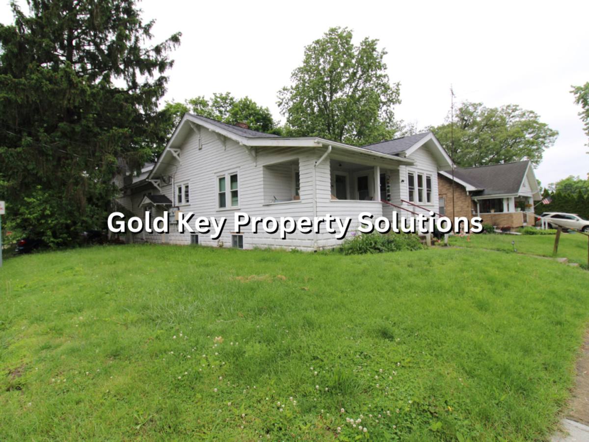 Apartment for rent at 631 High St, Anderson, IN 46012