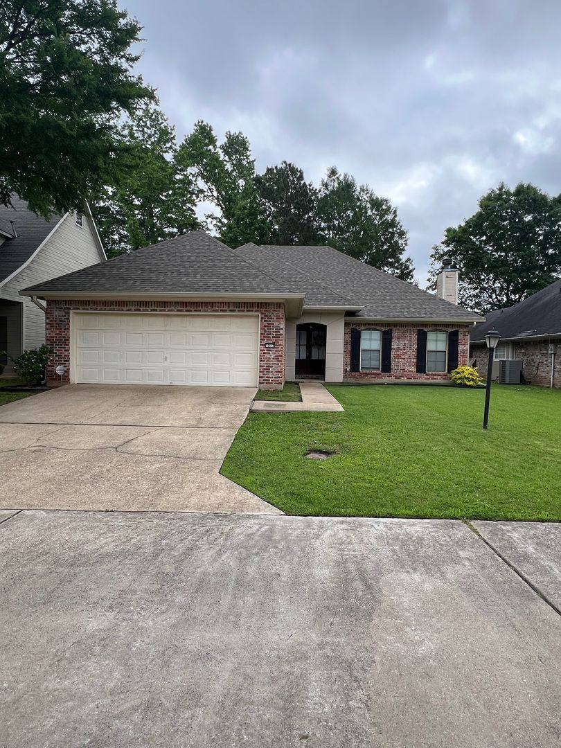 House for rent at 10513 Plum Creek Dr, Shreveport, LA 71106