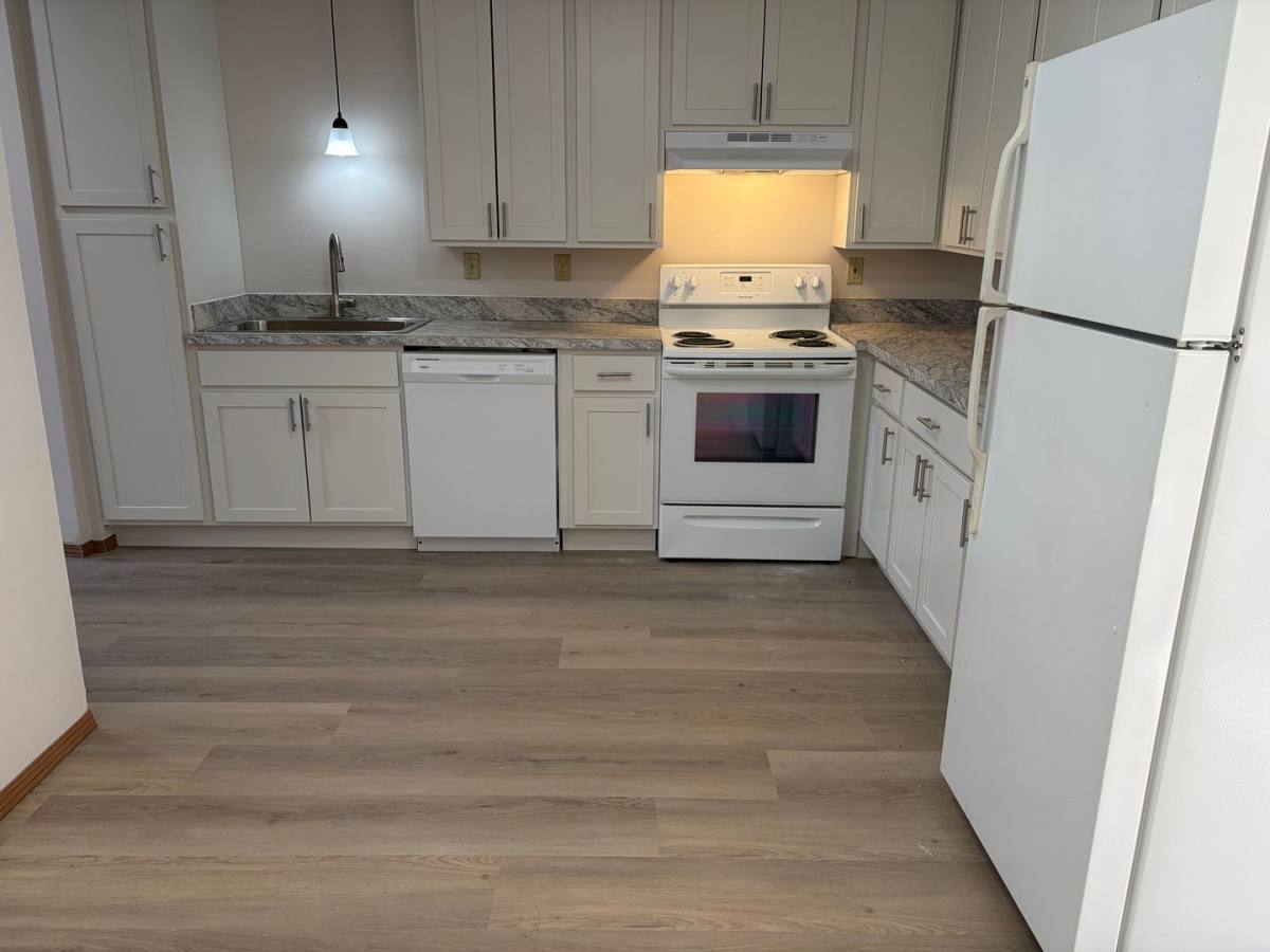 Apartment for rent at 2717 Humboldt Rd, Green Bay, WI 54311