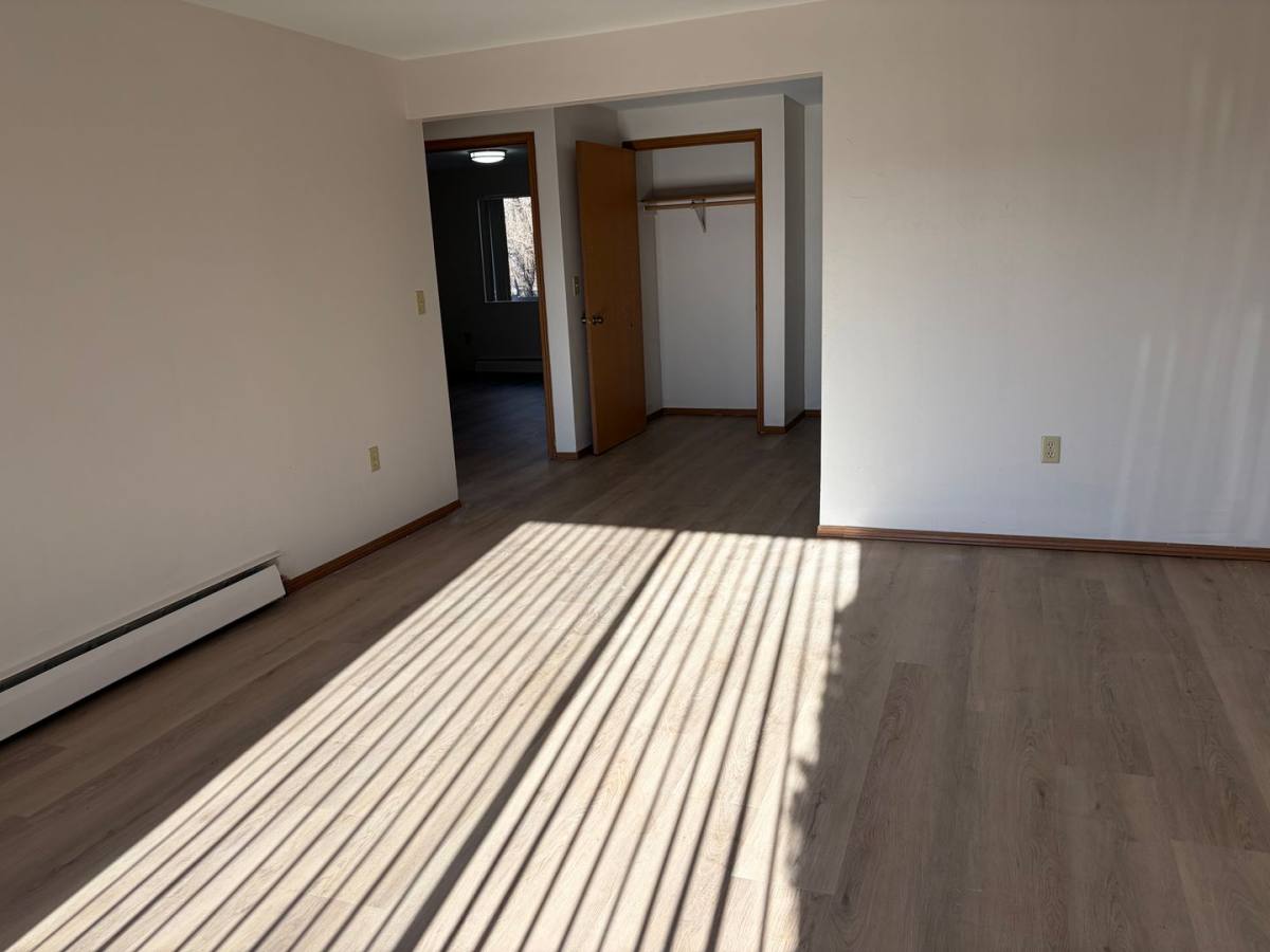 Apartment for rent at 2717 Humboldt Rd, Green Bay, WI 54311