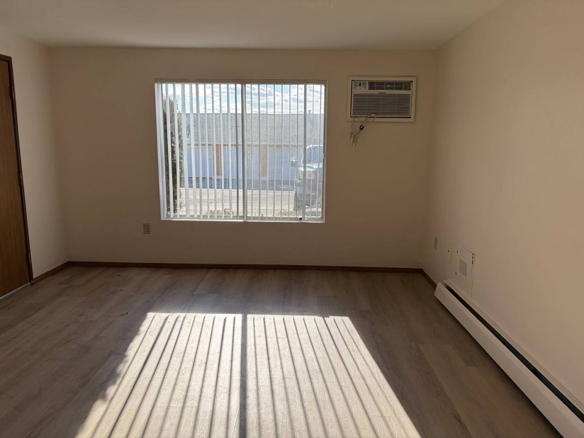 Apartment for rent at 2717 Humboldt Rd, Green Bay, WI 54311