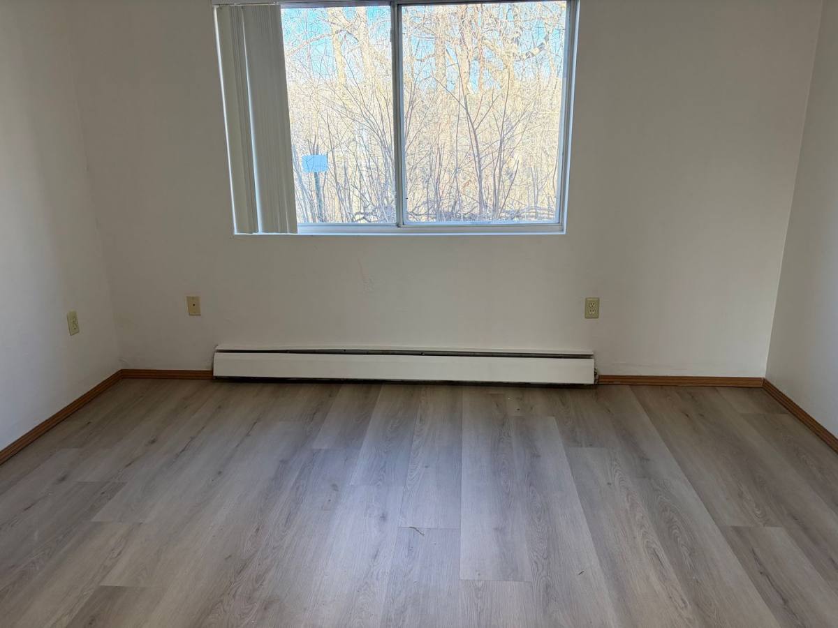 Apartment for rent at 2717 Humboldt Rd, Green Bay, WI 54311