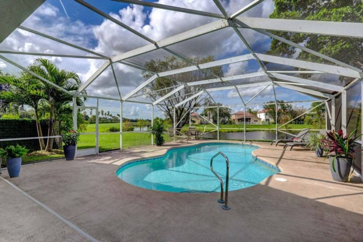 House for rent at 15151 Banbury Way, Wellington, FL 33414