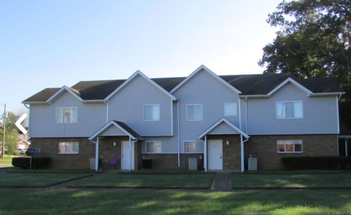 Apartment for rent at 129 S Lorraine St, Radcliff, KY 40160