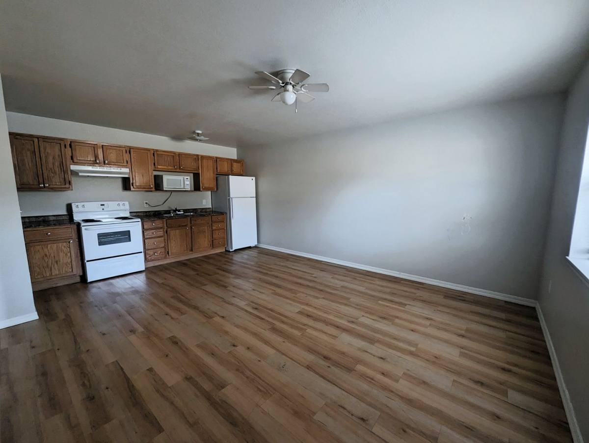 Apartment for rent at 575 Heber Springs Rd, Batesville, AR 72501