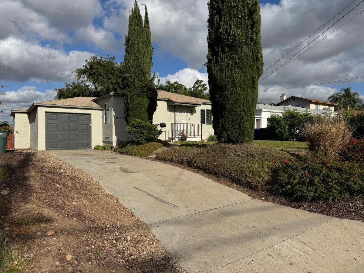 House for rent at 927 Lemon Ave, El Cajon, CA 92020