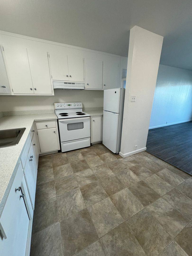 Apartment for rent at 317 Hanover Apts, Oakland, CA 94606