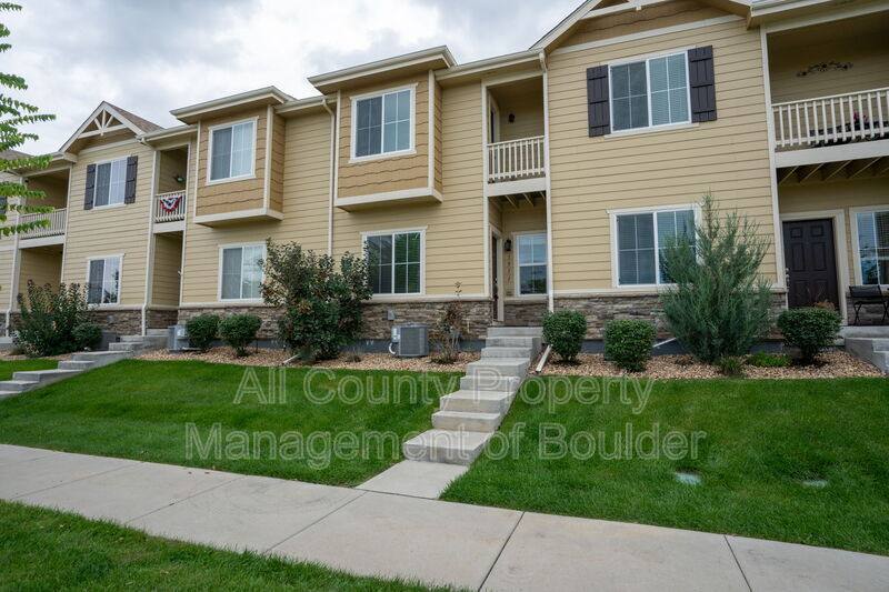 Townhouse for rent at 1511 Kansas Ave, Longmont, CO 80501