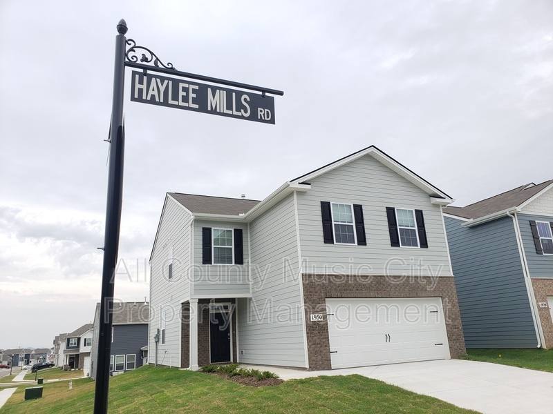 House for rent at 1930 Haylee Mills Rd, Lebanon, TN 37087