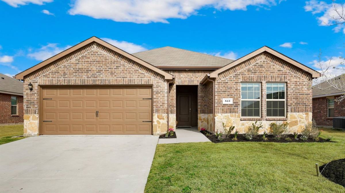 House for rent at 813 Twin Edge Dr, Royse City, TX 75189