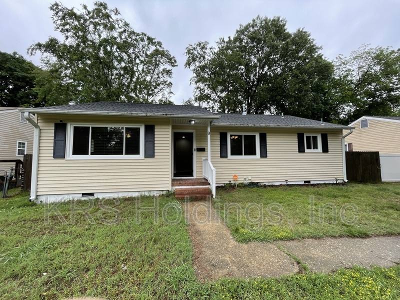 House for rent at 9 Kingslee Lane, Hampton, VA 23669
