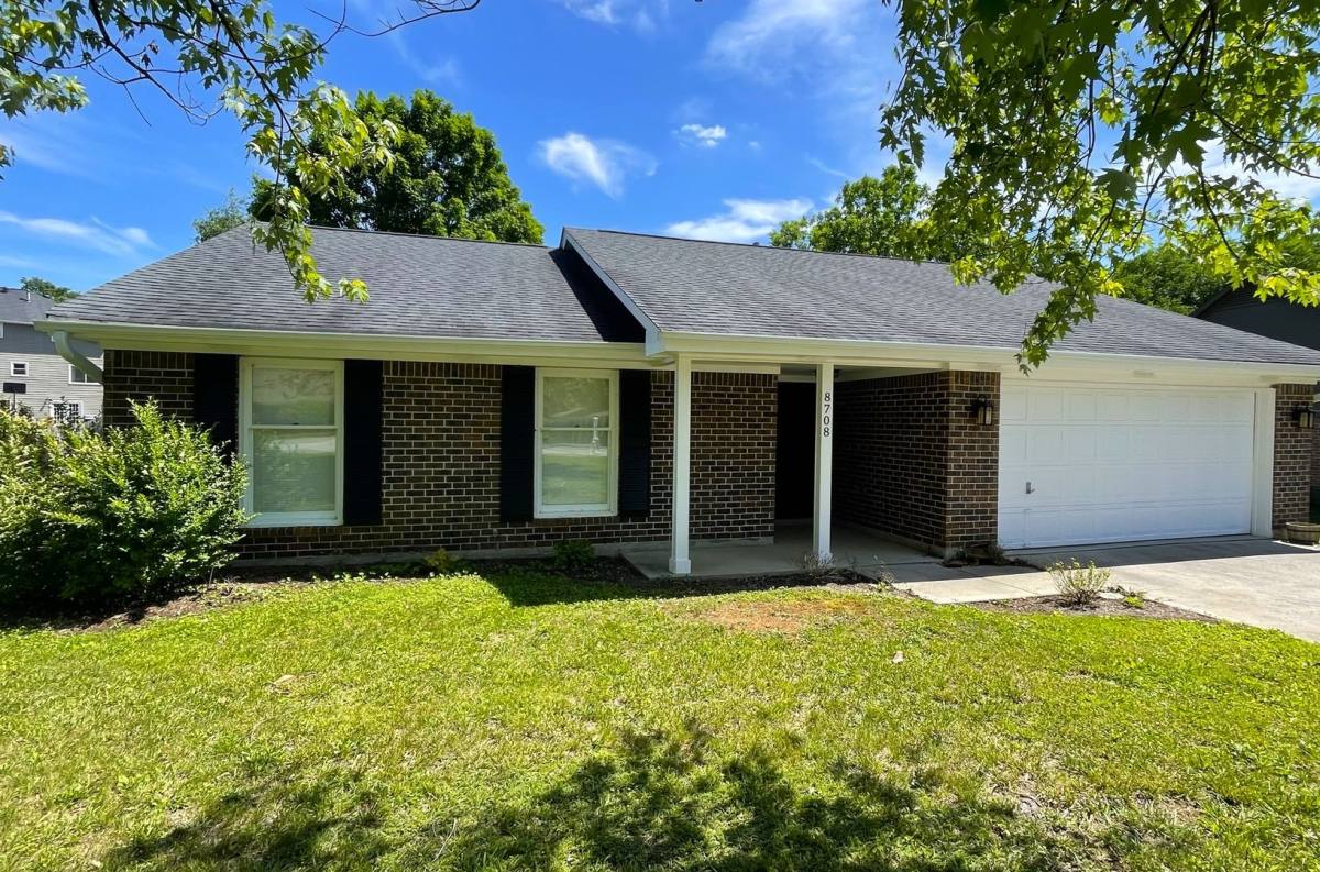 House for rent at 8708 Shoreham Blvd, Knoxville, TN 37922