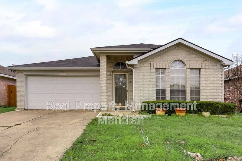 House for rent at 8008 Cannonwood Dr, Fort Worth, TX 76137