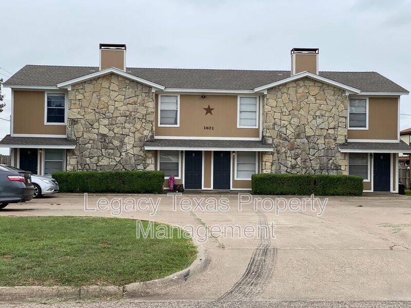 Apartment for rent at 1401 D Courtney Place, Cleburne, TX 76033