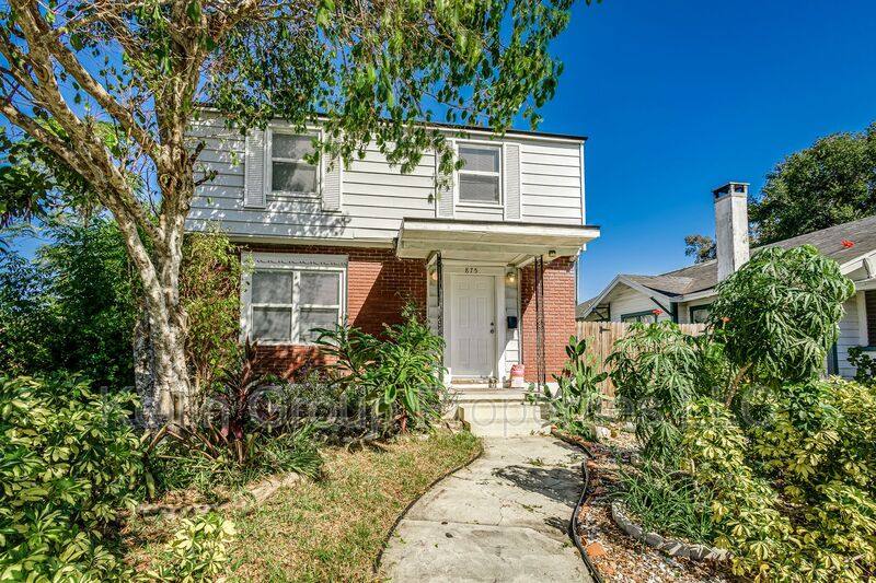 Apartment for rent at 875 19th Ave S, Saint Petersburg, FL 33705