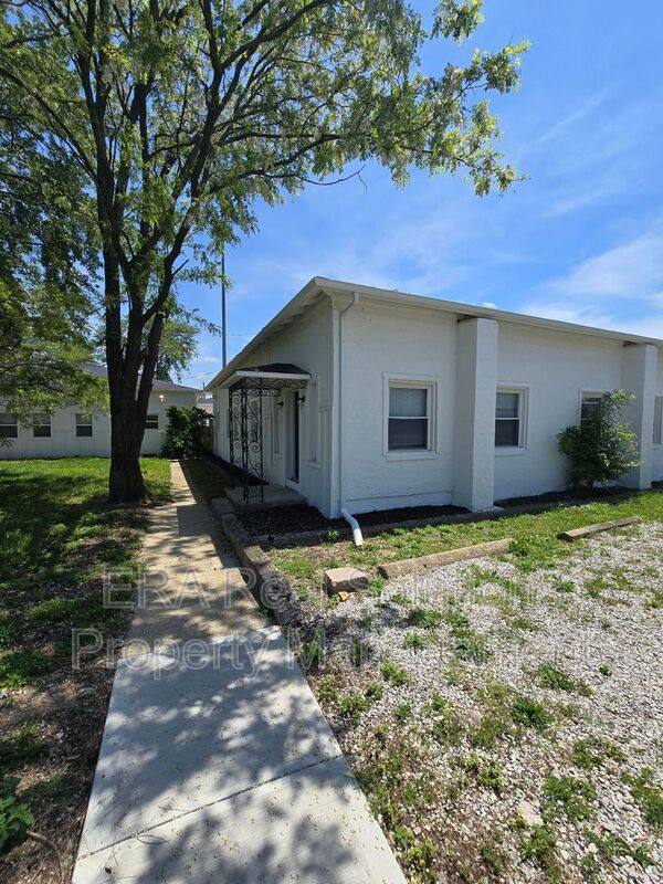 Apartment for rent at 694 N James Rd, Columbus, OH 43219