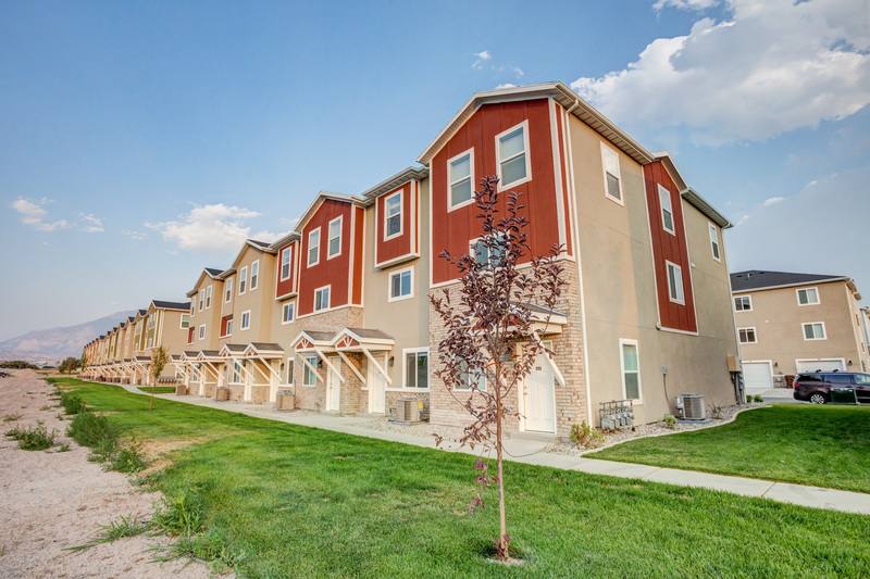 Townhouse for rent at 62 E 630 N #1, Orem, UT 84058