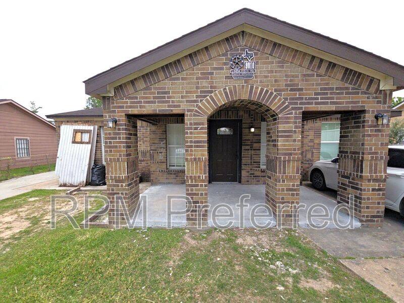 Apartment for rent at 9010 Linda Vista Rd #A, Houston, TX 77078