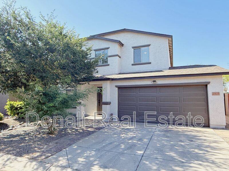 House for rent at 2528 E Meadow Creek Way, San Tan Valley, AZ 85140