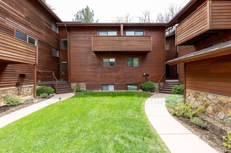 Townhouse for rent at 1633 4th St #D, Boulder, CO 80302