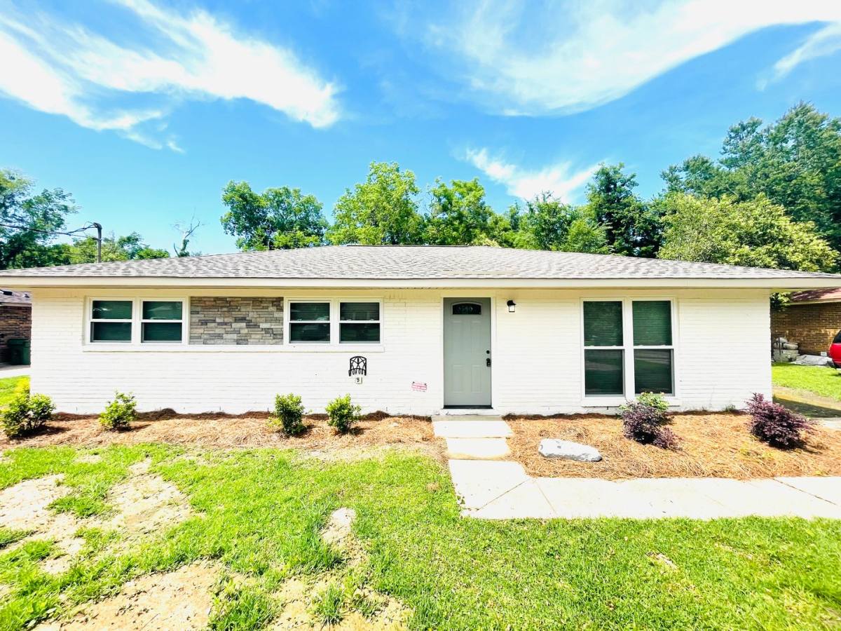 House for rent at 3829 Chatwood St, Montgomery, AL 36116