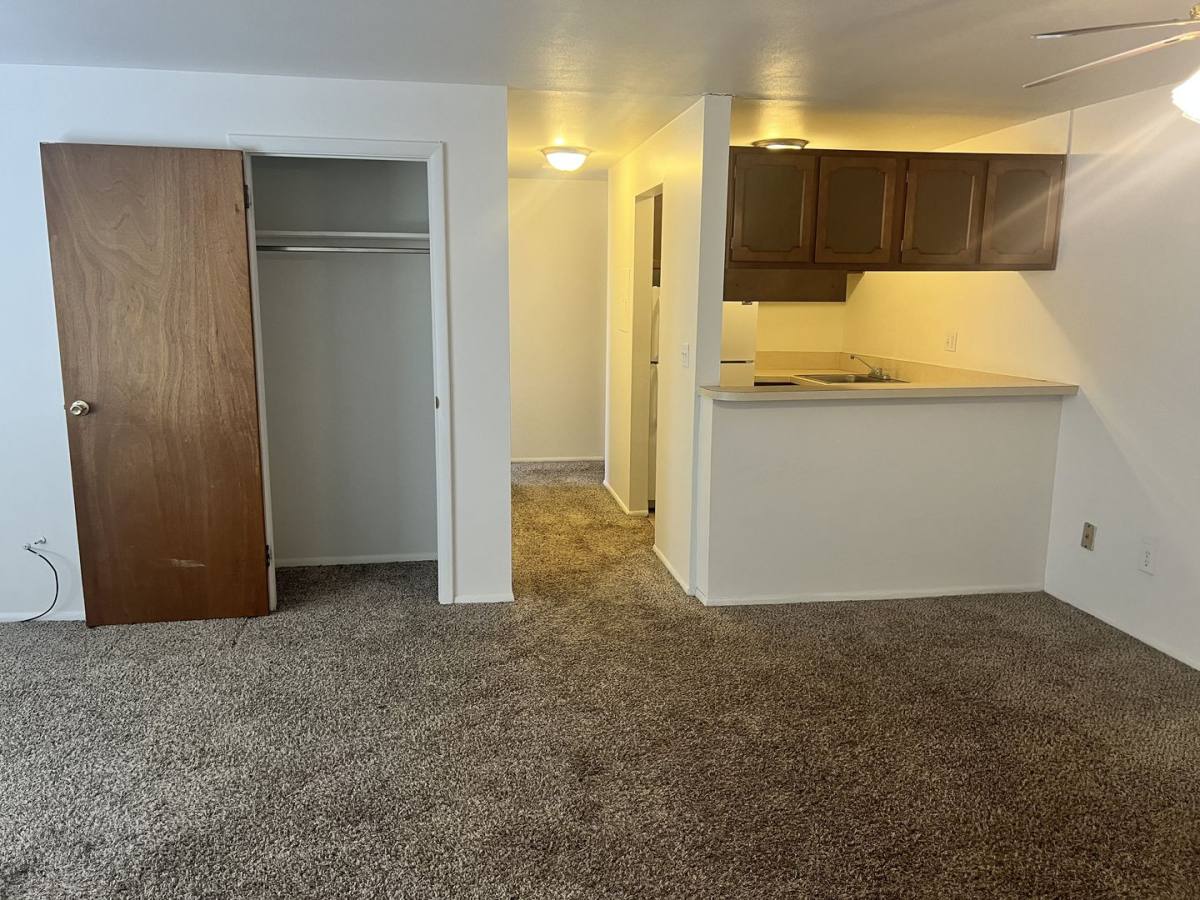 Apartment for rent at 7625 Highbridge Rd, Manlius, NY 13104