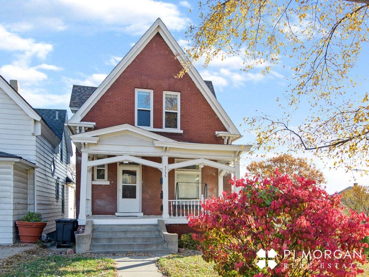 Apartment for rent at 3735 S 24th St, Omaha, NE 68107