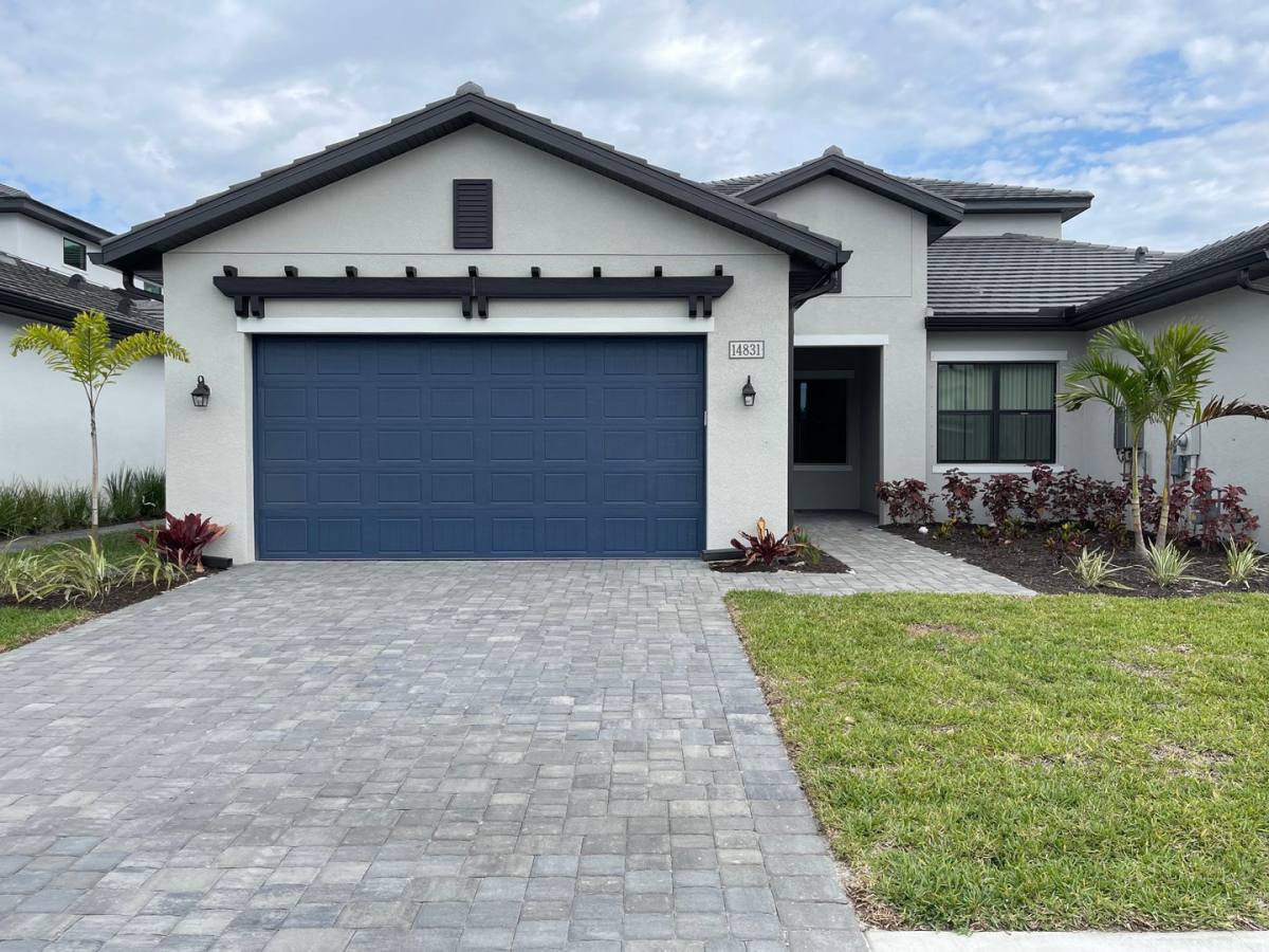 Townhouse for rent at 14831 Loggerhead Dr, Naples, FL 34120
