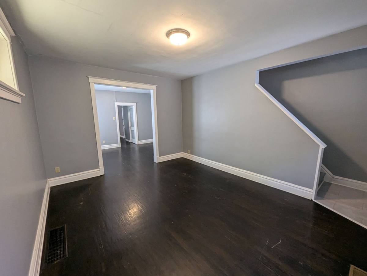 Apartment for rent at 3339 Salena, Saint Louis, MO 63118