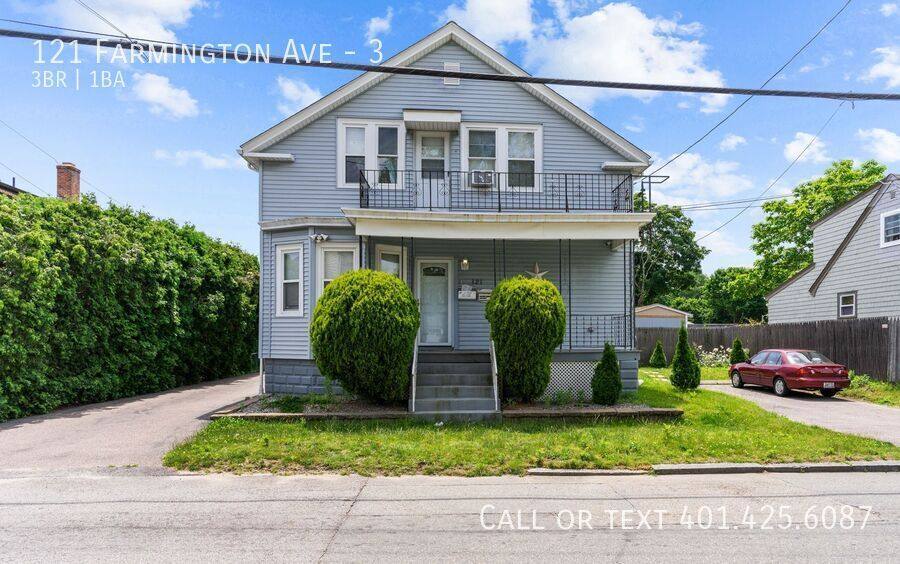 Apartment for rent at 121 Farmington Ave #3, Providence, RI 02909