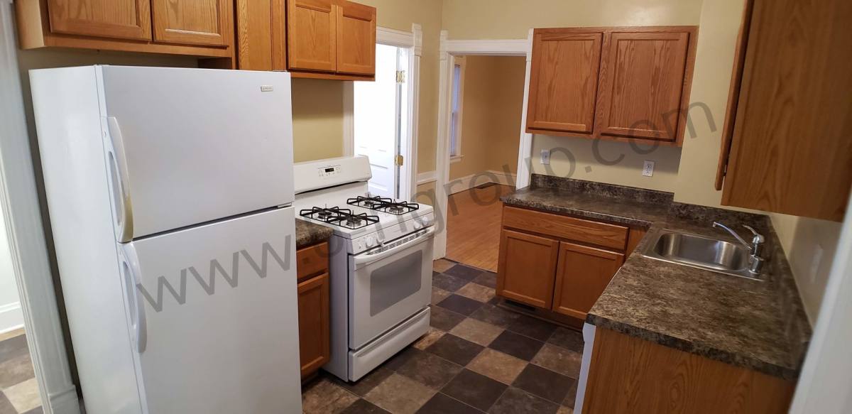 Apartment for rent at 5719 16th Ave, Kenosha, WI 53140