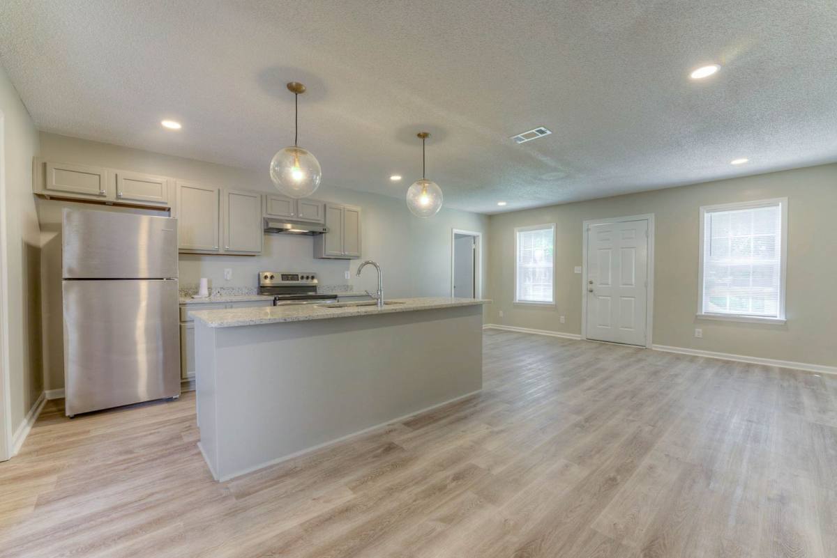 House for rent at 963 Maple Dr, Memphis, TN 38108