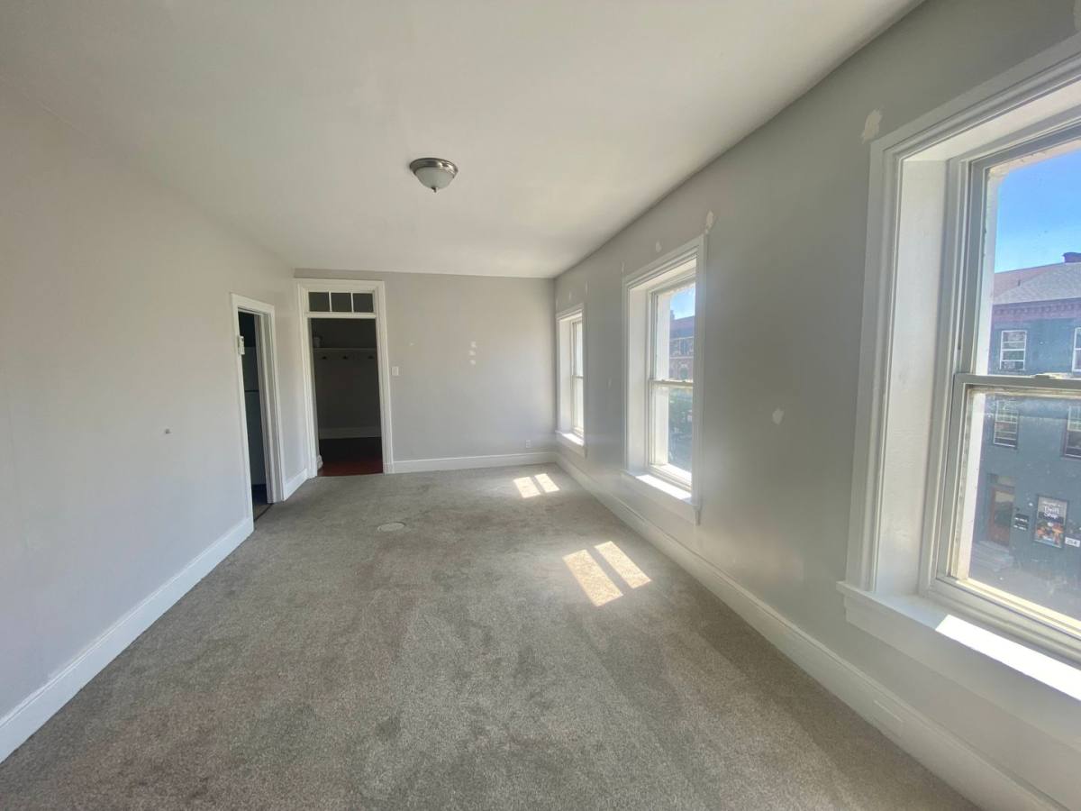 Apartment for rent at 207 - 209 Locust St, Columbia, PA 17512