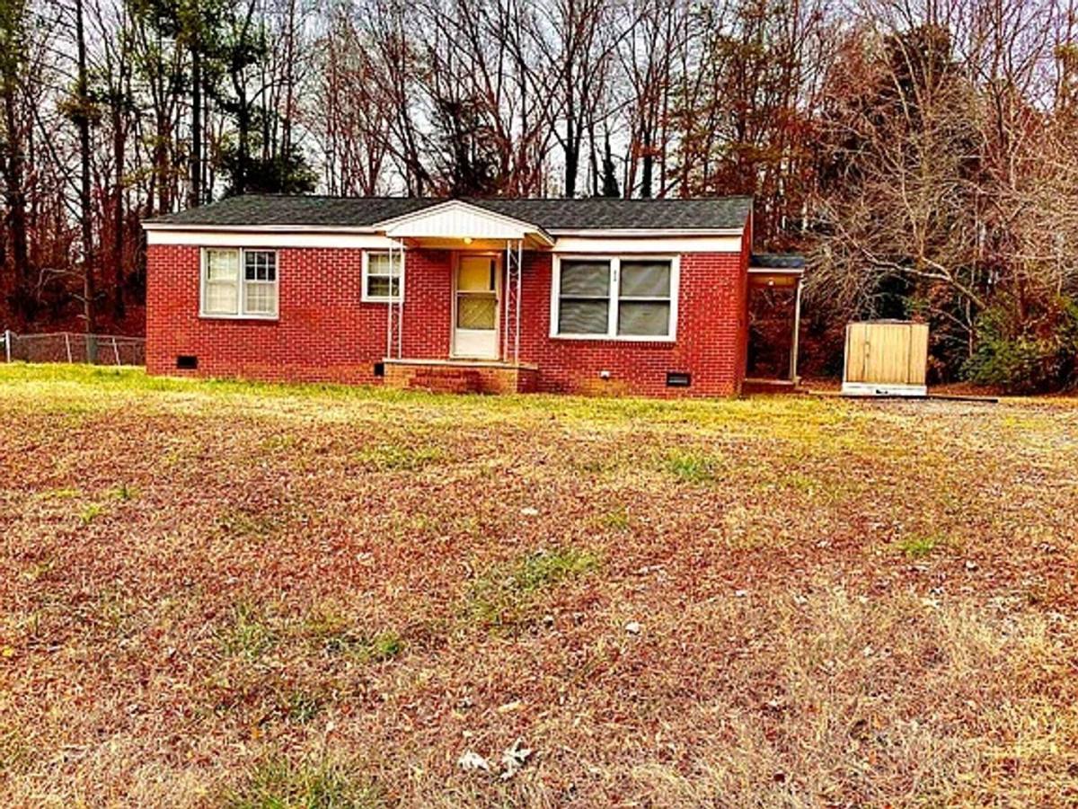 House for rent at 914 Holder Dr, Gastonia, NC 28052