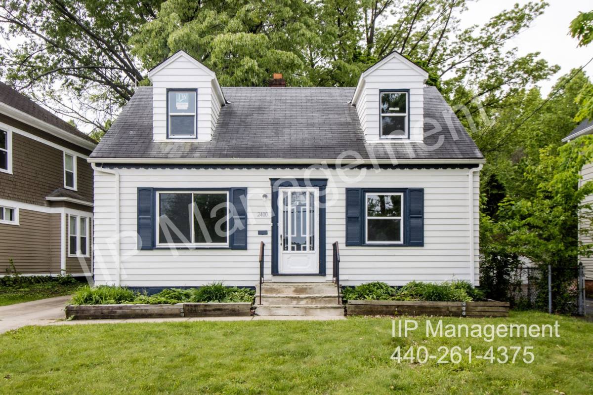 House for rent at 2400 Noble Rd, Cleveland, OH 44121