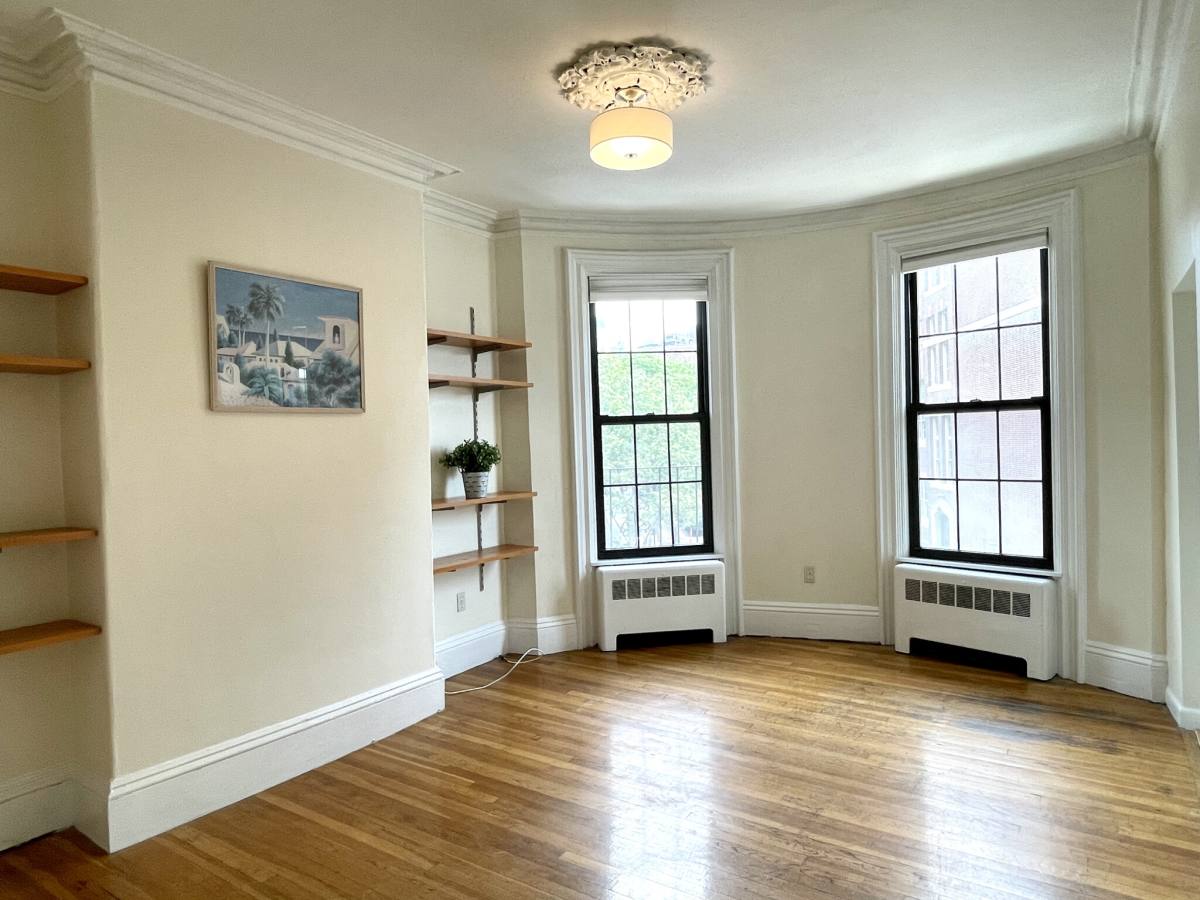 Apartment for rent at 145 Arlington St #4, Boston, MA 02116