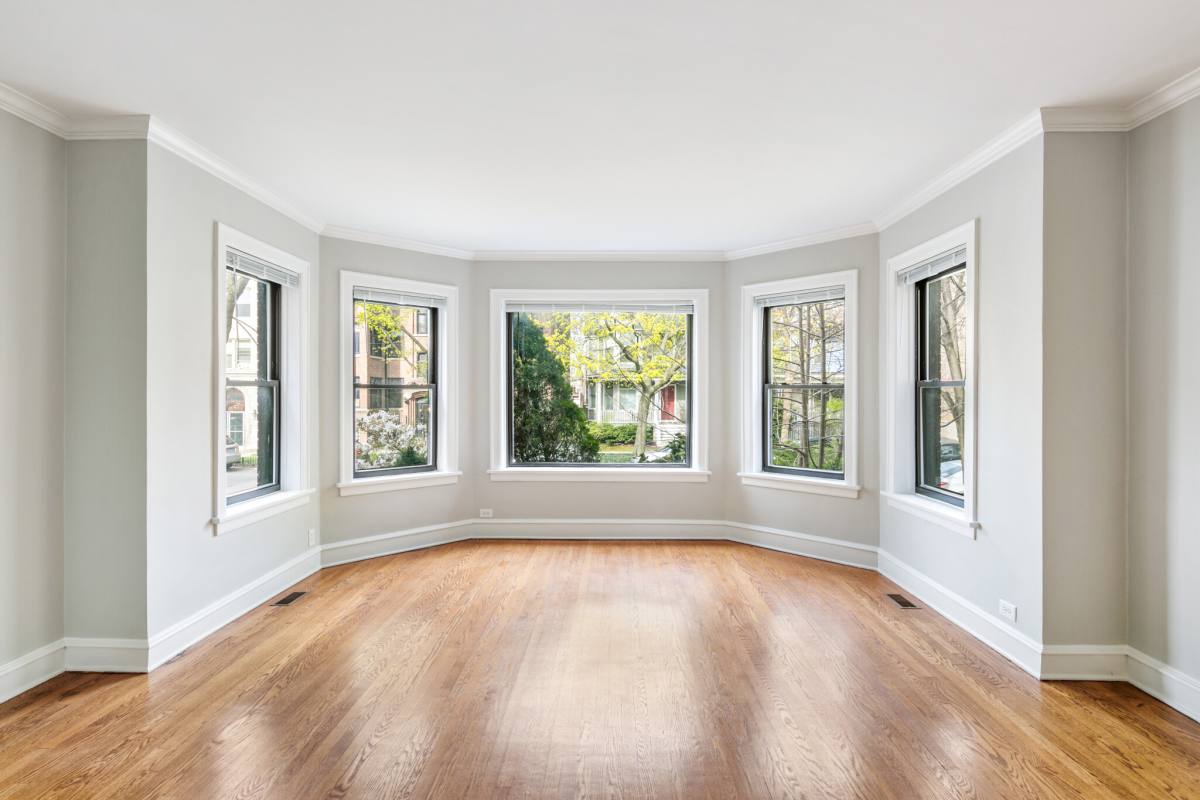 Apartment for rent at 6417 N Glenwood Ave #1, Chicago, IL 60626