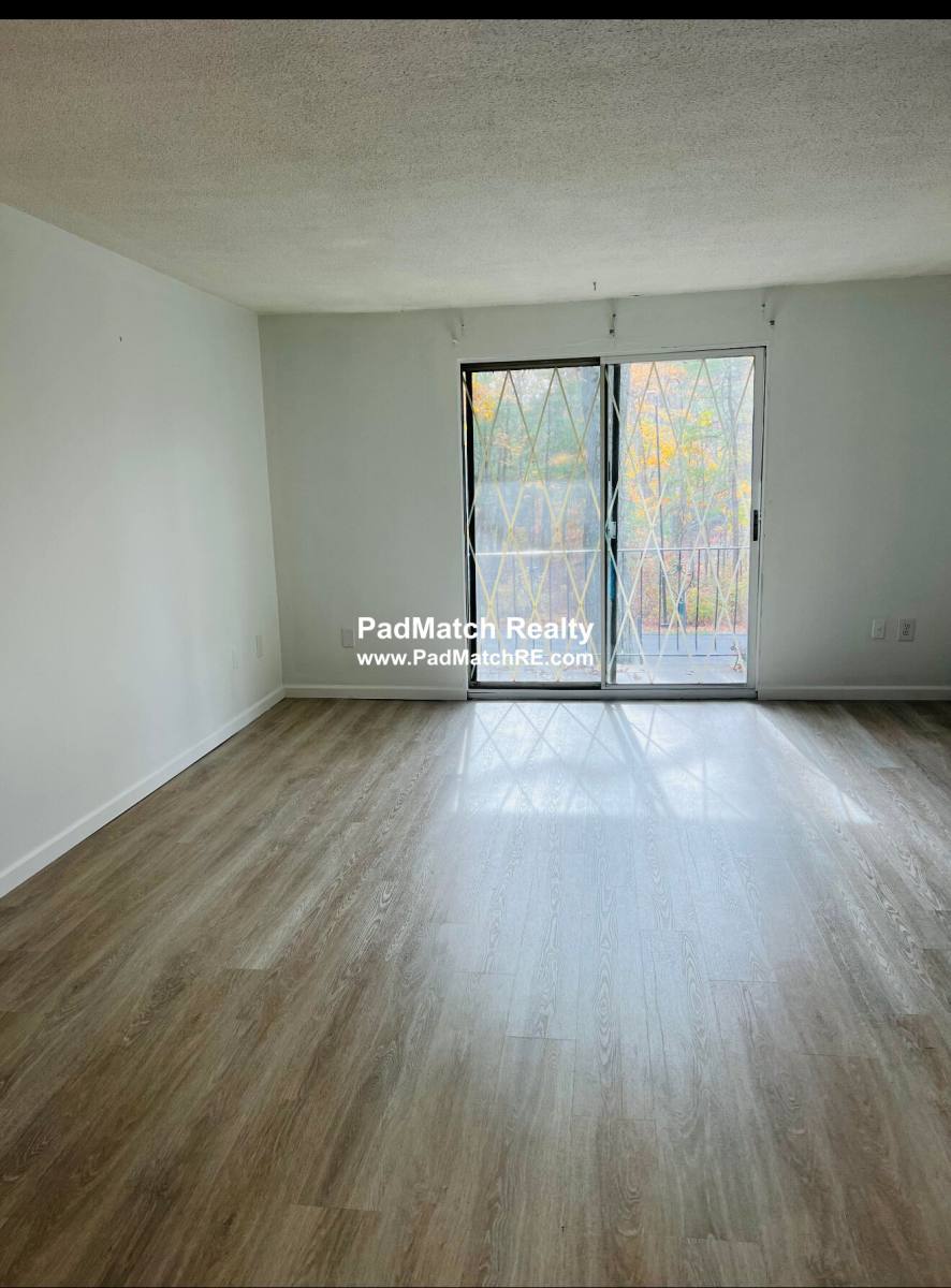 Apartment for rent at 8 Shadowbrook Lane #39, Milford, MA 01757