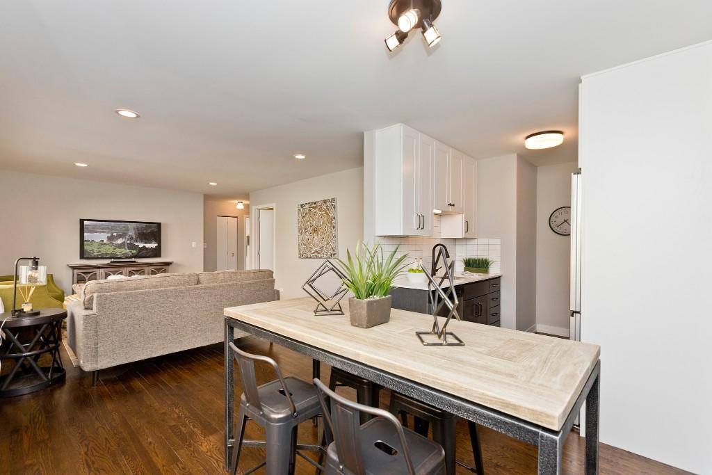 Apartment for rent at 5536 N Sheridan Rd, Chicago, IL 60640
