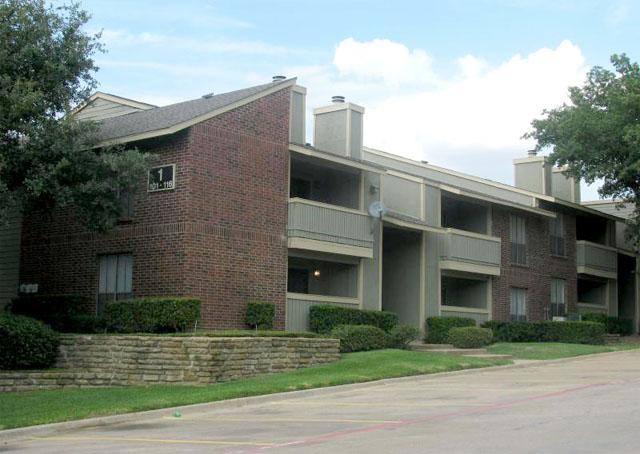 Apartment for rent at 2301 Ave H, Grand Prairie, TX 75050