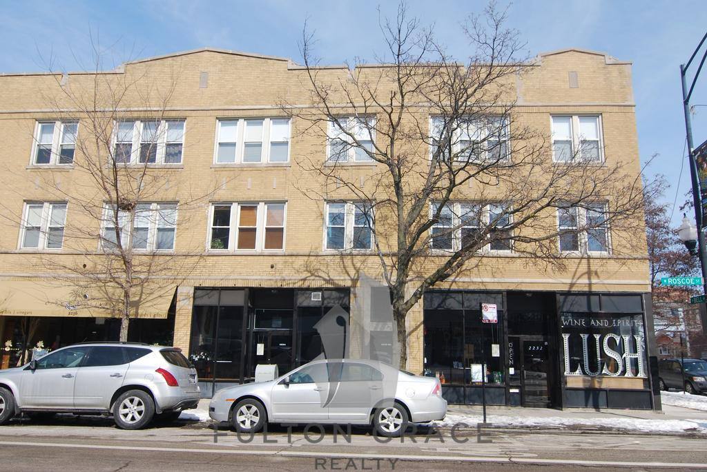 Condo for rent at 2234 W Roscoe St #2, Chicago, IL 60618