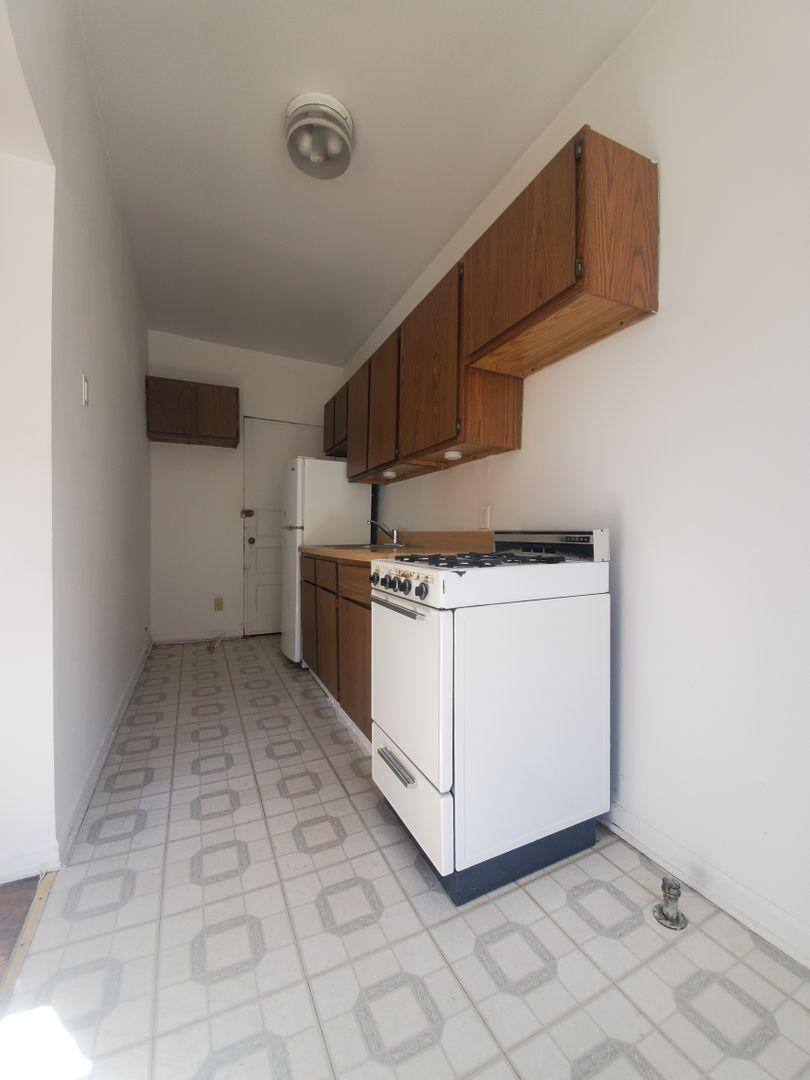 Apartment for rent at 3034 N Halsted St #2A, Chicago, IL 60657