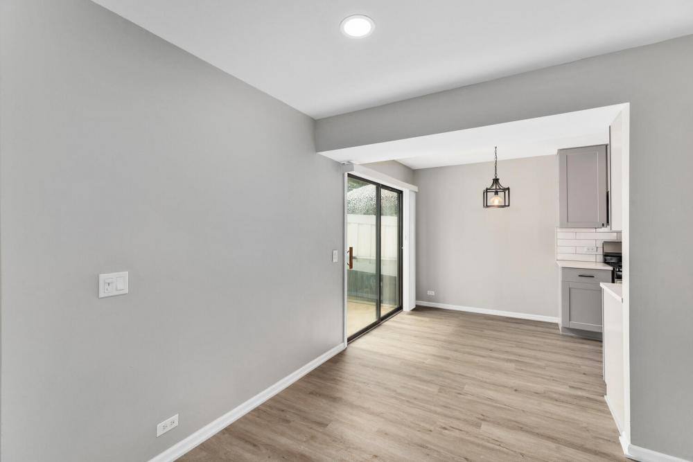 Townhouse for rent at 721 Sunfish Point, Schaumburg, IL 60194
