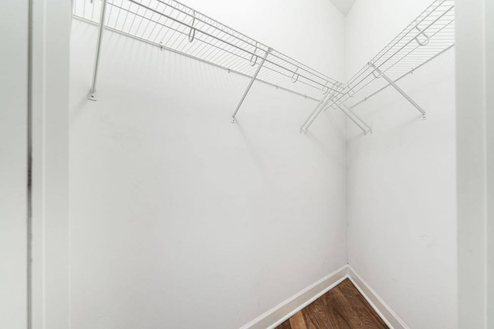 Apartment for rent at 4131 W Belmont Ave #413, Chicago, IL 60641