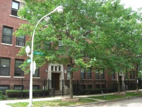Apartment for rent at 901 W Agatite Ave #907-3, Chicago, IL 60640