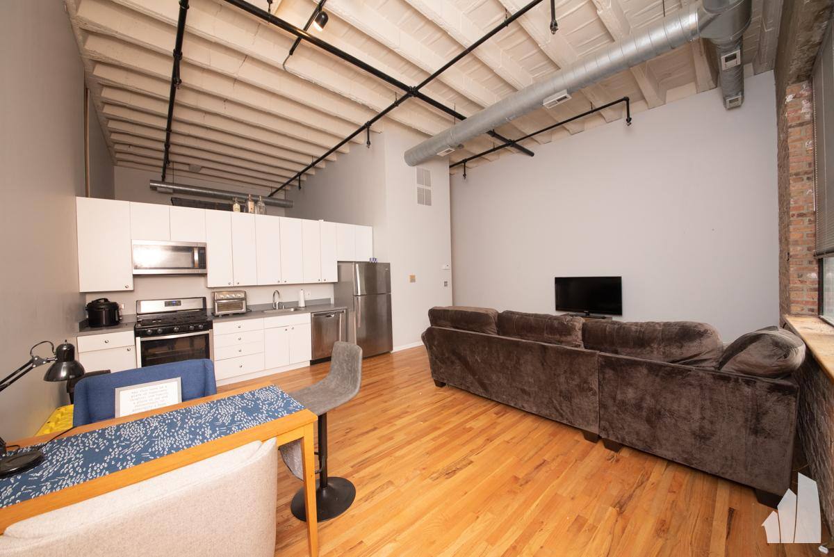 Apartment for rent at 100 S Ashland #211, Chicago, IL 60612